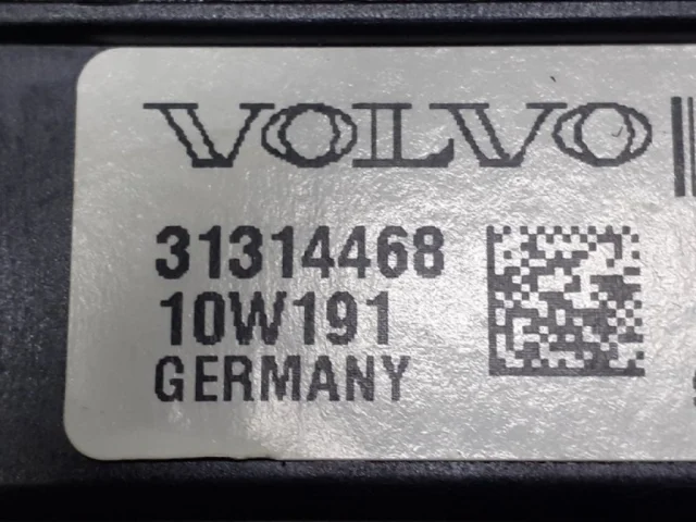 CEM Центральный электронный модуль для Volvo XC90 I C 2002-2014 на фотографиях