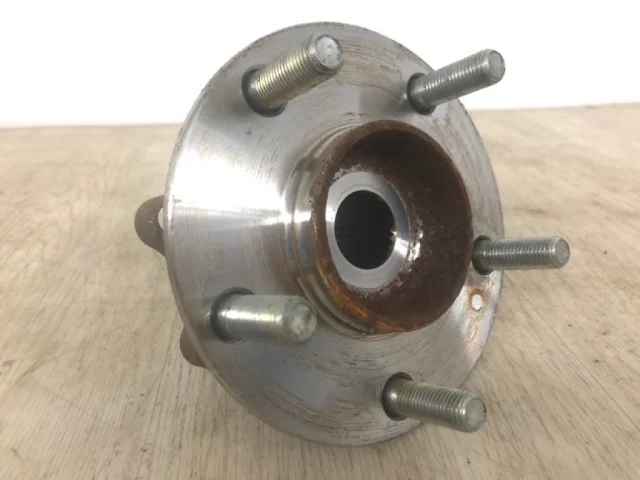 Ступица колеса задняя левая для Mitsubishi ASX I 2010-2012 на фотографиях