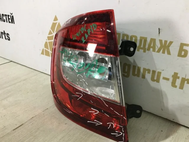 Фонарь левый для Skoda Rapid I rest NH3 2017-2020 на фотографиях