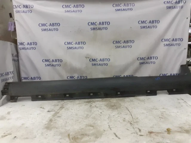 Накладка порога левая для Volvo C30 MK 2006-2013 на фотографиях