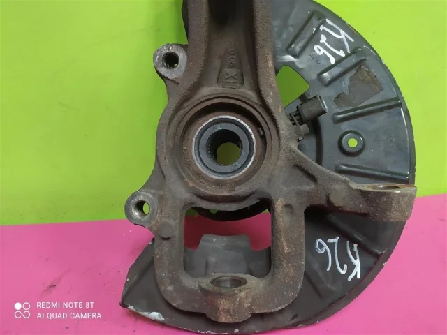 Кулак поворотный правый для Audi Q7 4L 2005-2015 на фотографиях