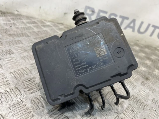 Блок ABS для Audi Q7 4L 2005-2015 на фотографиях