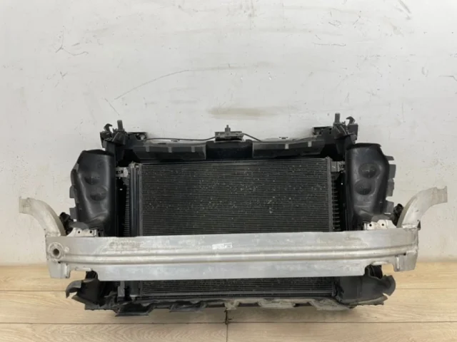 Кассета радиаторов для Audi Q7 4M 2015+ на фотографиях