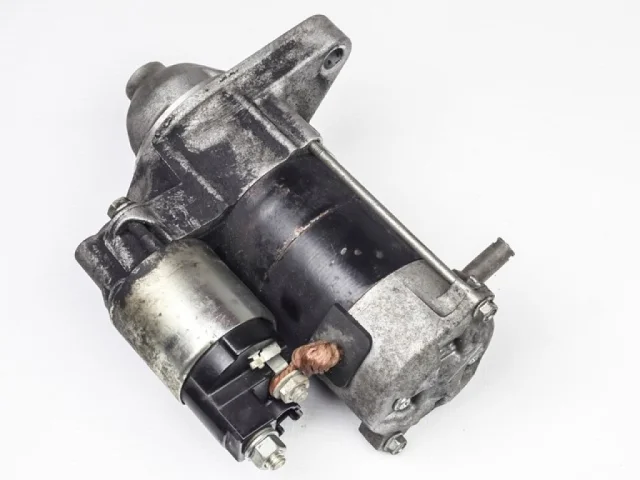 Стартер для Toyota Corolla E140/E150 Седан 2006-2013 на фотографиях