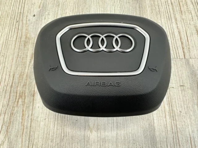 Подушка безопасности водителя для Audi Q7 4M 2015+ на фотографиях