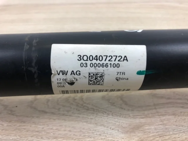 Привод передний правый для Volkswagen Passat (B8) 2014-2019 на фотографиях