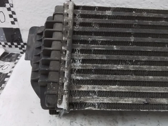 Интеркулер для BMW X5 Е70 2006-2013 на фотографиях