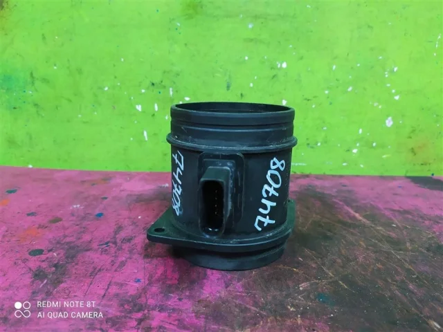 Датчик массового расхода воздуха для Audi Q7 4L 2005-2015 на фотографиях