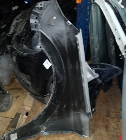 Крылья для Opel Vectra C Хэтчбек  2002-2008 на фотографиях