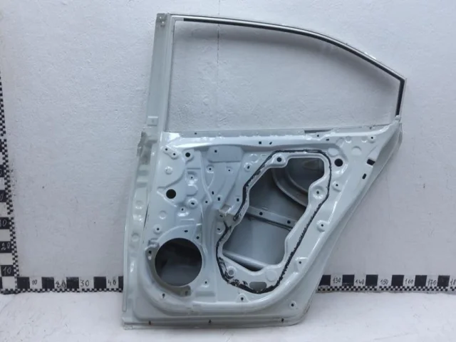 Двери для Toyota Corolla E210 Седан (RU) 2019+ на фотографиях