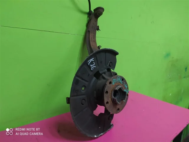 Кулак поворотный правый для Audi Q7 4L 2005-2015 на фотографиях