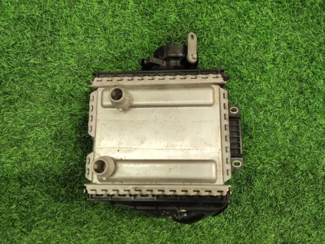 Интеркулер для Mercedes-Benz C class W205 2014-2020 на фотографиях