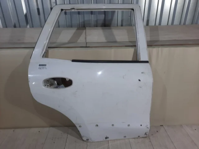 Двери для Hyundai Santa Fe Classic SM 2007-2013 на фотографиях