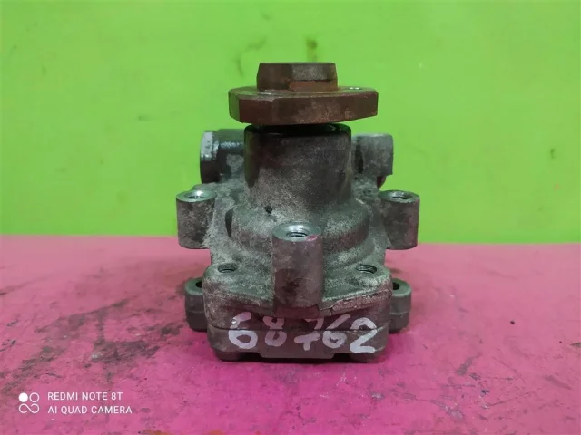 Насос ГУР для Volkswagen Jetta 4 1J 1998-2005 на фотографиях