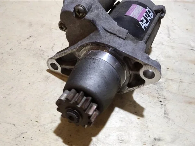 Стартер для Toyota RAV4 XA20 2000-2005 на фотографиях