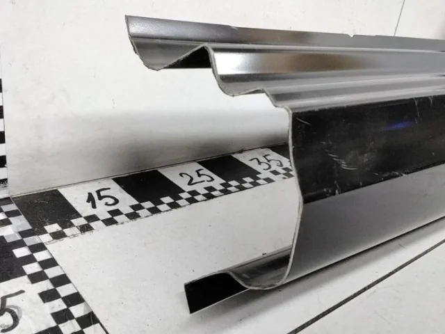 Порог левый для Hyundai Solaris 2 (2017-2022) на фотографиях