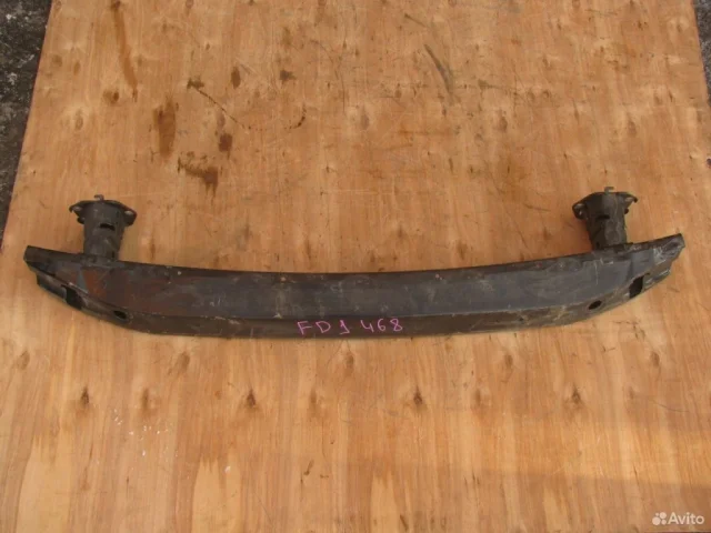 Усилитель переднего бампера для Honda Civic FA 2005-2010 седан на фотографиях