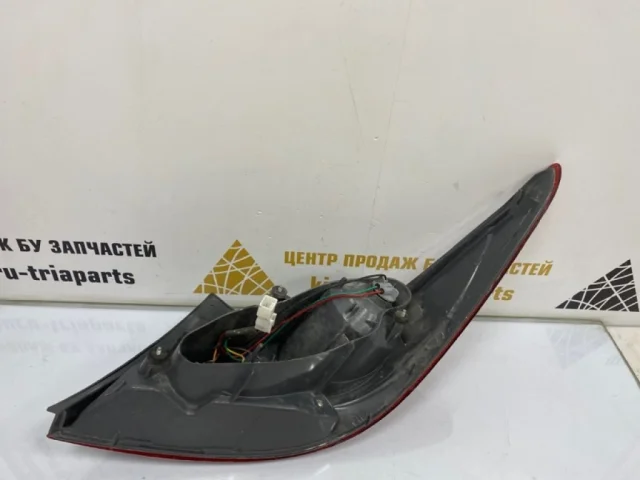 Фонарь левый для Hyundai Solaris 1 RB (2011-2013) на фотографиях