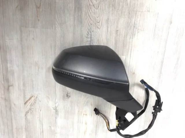 Зеркало боковое правое для Audi Q7 4M 2015+ на фотографиях