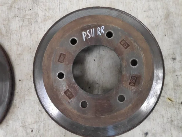 Диски тормозные задние (комплект) для Mitsubishi Pajero Sport KH0 2008-2013 на фотографиях