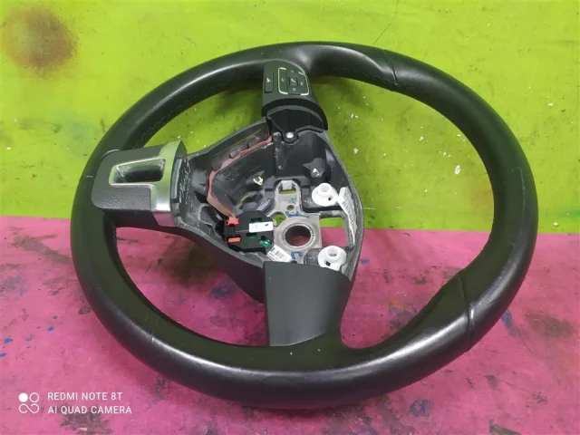 Руль для Volkswagen Jetta 6 2010-2019 на фотографиях