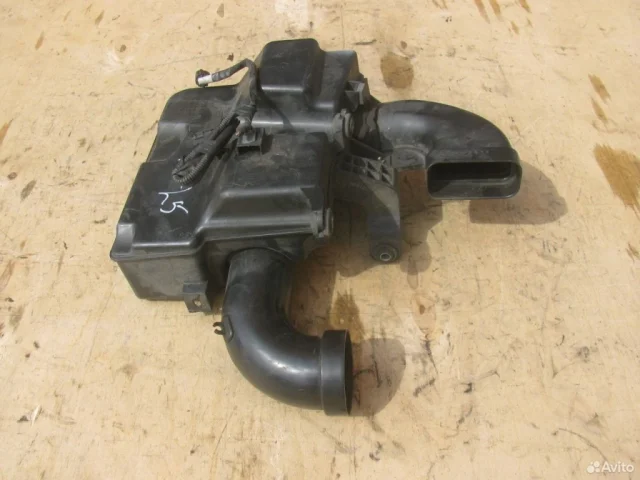 Впускной коллектор для Hyundai Solaris 1 RB (2011-2013) Хэтчбек на фотографиях