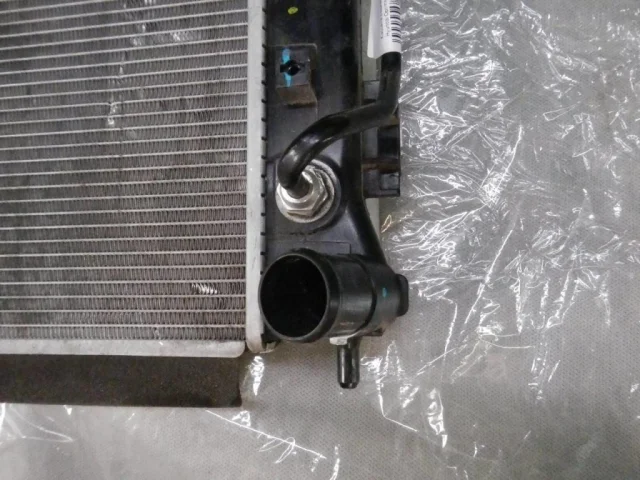 Радиатор охлаждения ДВС для Hyundai Creta 1 GS 2016-2021 на фотографиях