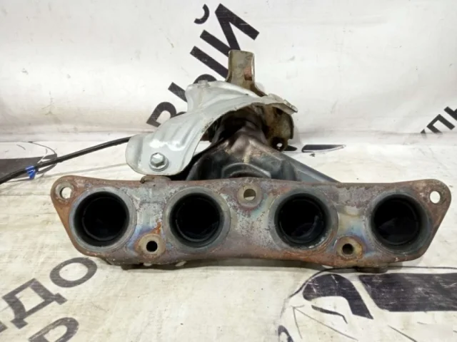 Выпускной коллектор для Toyota RAV4 XA30 2005-2012 на фотографиях