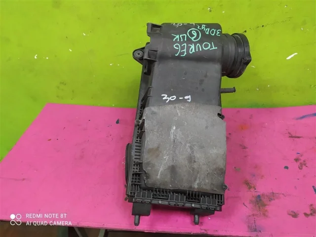 Корпус воздушного фильтра для Audi Q7 4L 2005-2015 на фотографиях