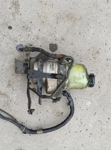 Насос ГУР для Opel Astra H Седан 2004-2014 на фотографиях