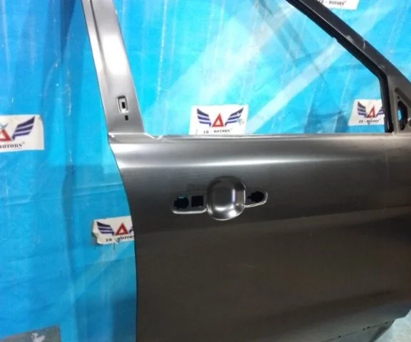 Дверь передняя правая для Ford Explorer U502 2011-2016 на фотографиях