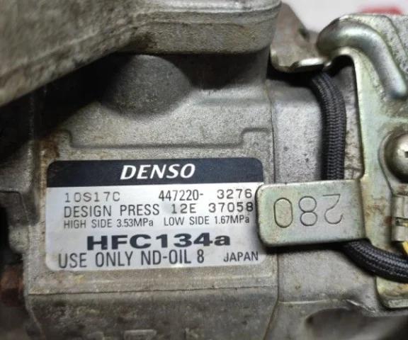 Компрессор кондиционера для Toyota Alphard H10 2002-2008 на фотографиях