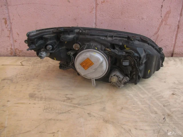 Фара левая для Subaru Legacy BL/B13 2003-2009 на фотографиях
