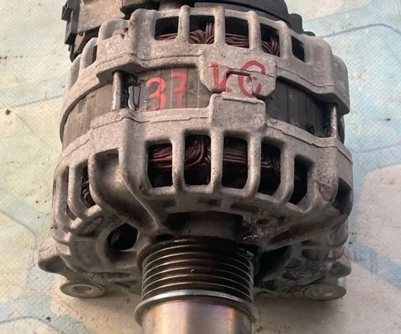 Генератор для Volkswagen Golf VII (5G) 2012-2017 на фотографиях