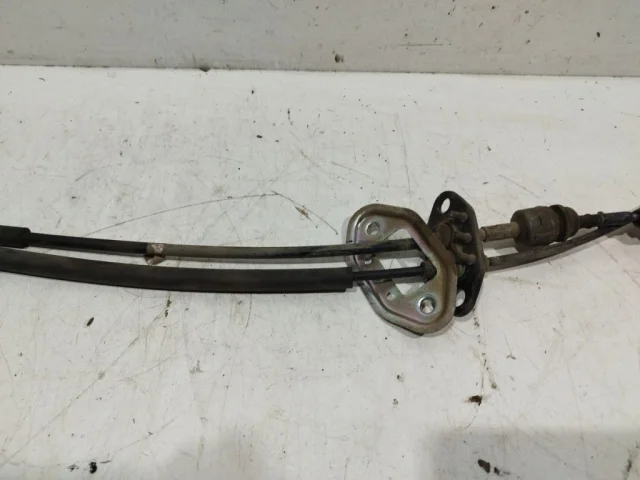 Трос кулисы (МКПП) для Hyundai Solaris 1 рестайлинг 2014-2017 на фотографиях