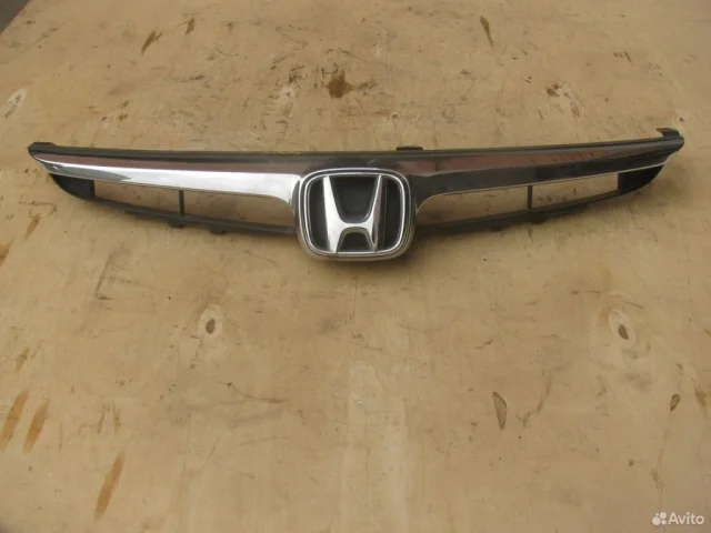 Решетка радиатора для Honda Civic FA 2005-2010 седан на фотографиях