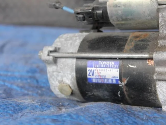 Стартер для Toyota Corolla E140/E150 Седан 2006-2013 на фотографиях