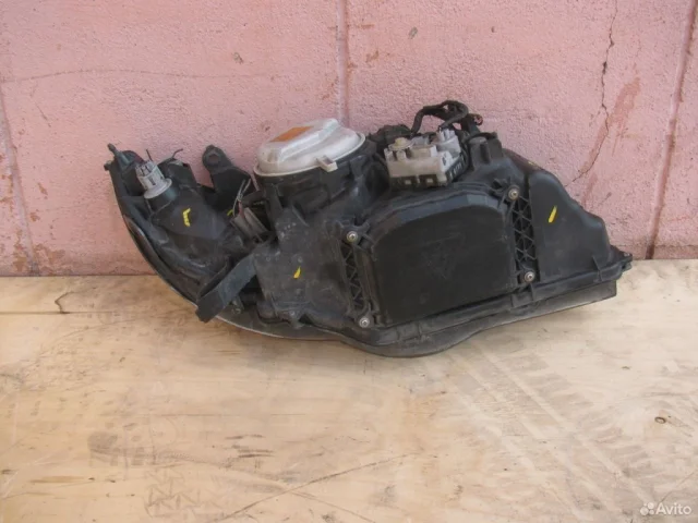 Фара левая для Subaru Legacy BL/B13 2003-2009 на фотографиях