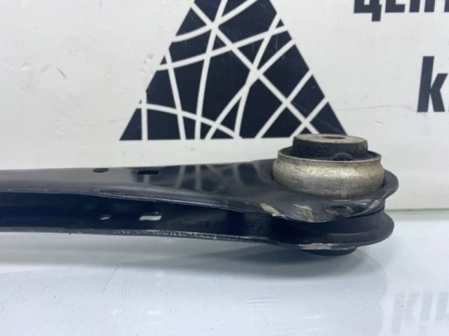 Рычаг продольный задний левый для BMW 5er G30 2016-2023 на фотографиях