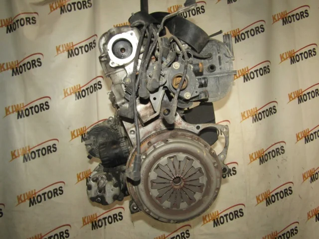 Двигатель без навесного для Volkswagen Polo III (6N1) 1994-1999 на фотографиях