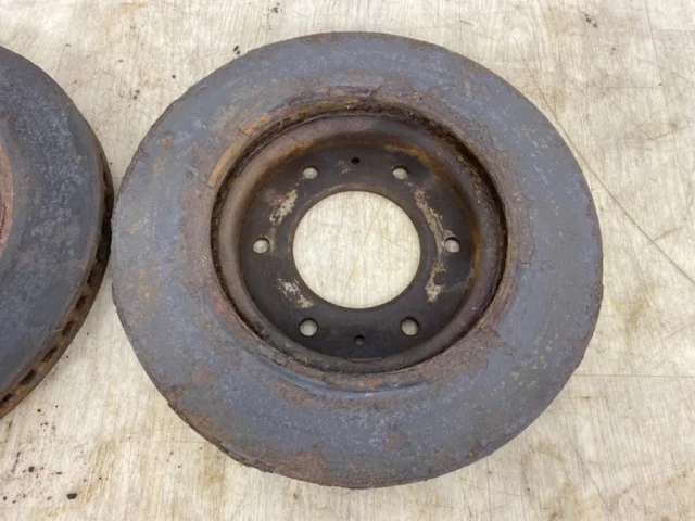 Диски тормозные передние (комплект) для Mitsubishi Pajero Sport KS0W 2016+ на фотографиях