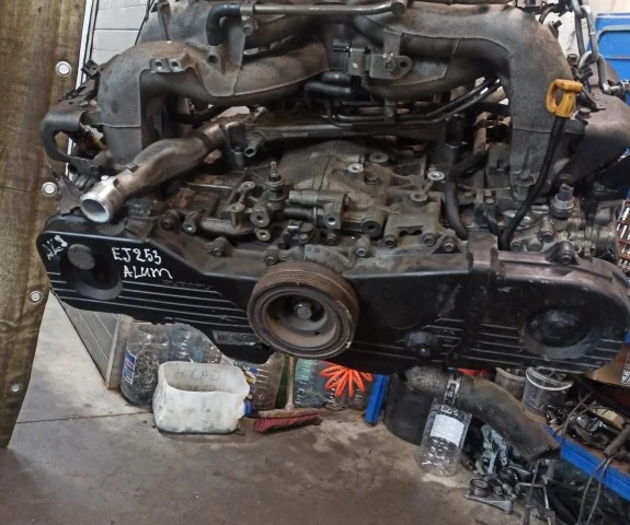 Двигатель для Subaru Legacy BM/B14 2009-2013 на фотографиях