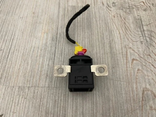 Аккумулятор для Audi Q7 4L 2005-2015 на фотографиях