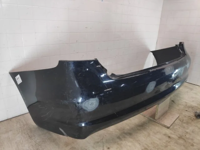 Бампер для Mitsubishi Grandis 1997-2003 на фотографиях