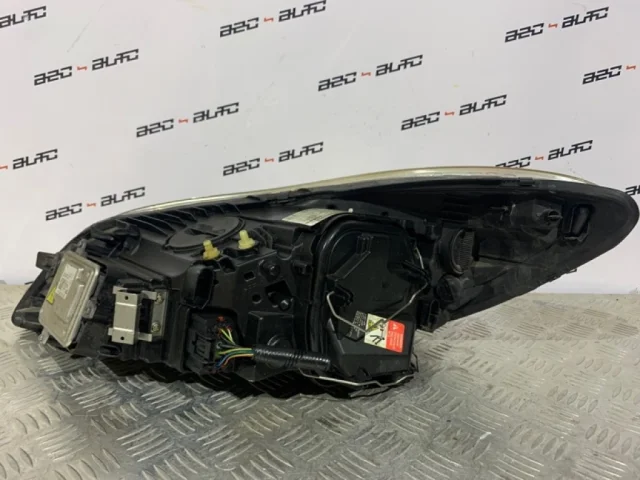 Фара правая для Volvo C30 MK 2006-2013 на фотографиях