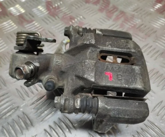 Суппорт задний левый для Honda Civic FA 2005-2010 седан на фотографиях