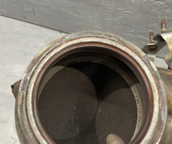 Катализатор для Volvo XC90 II L 2014-2019 на фотографиях