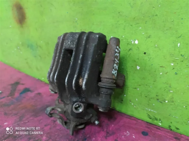 Суппорт задний левый для Volkswagen Polo V (6C) Седан 2015-2020 на фотографиях