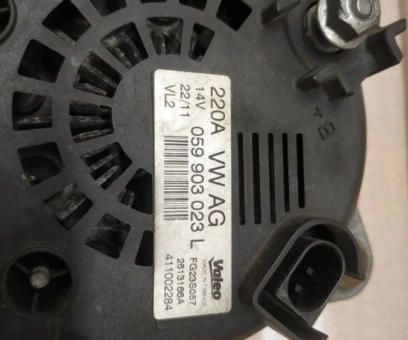 Генератор для Porsche Cayenne 958 2010-2014 на фотографиях