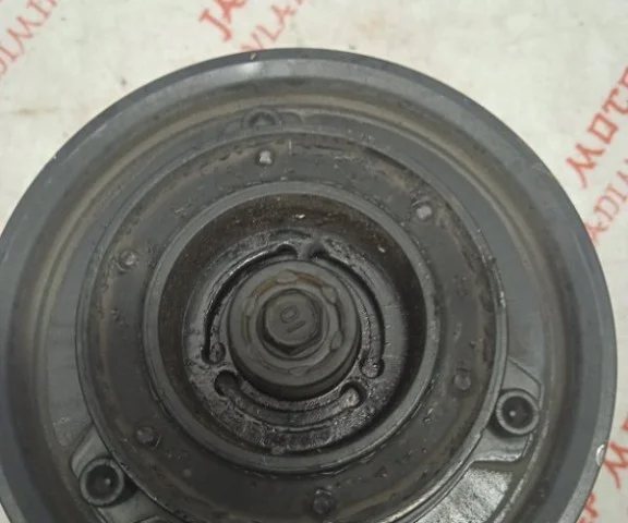 Компрессор кондиционера для Volkswagen Passat Variant (B6, Typ 3C) 2004-2010 на фотографиях